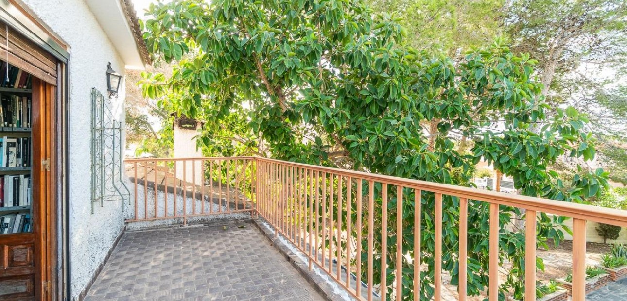 Sale - House -
Pilar de la Horadada - Pinar de Campoverde