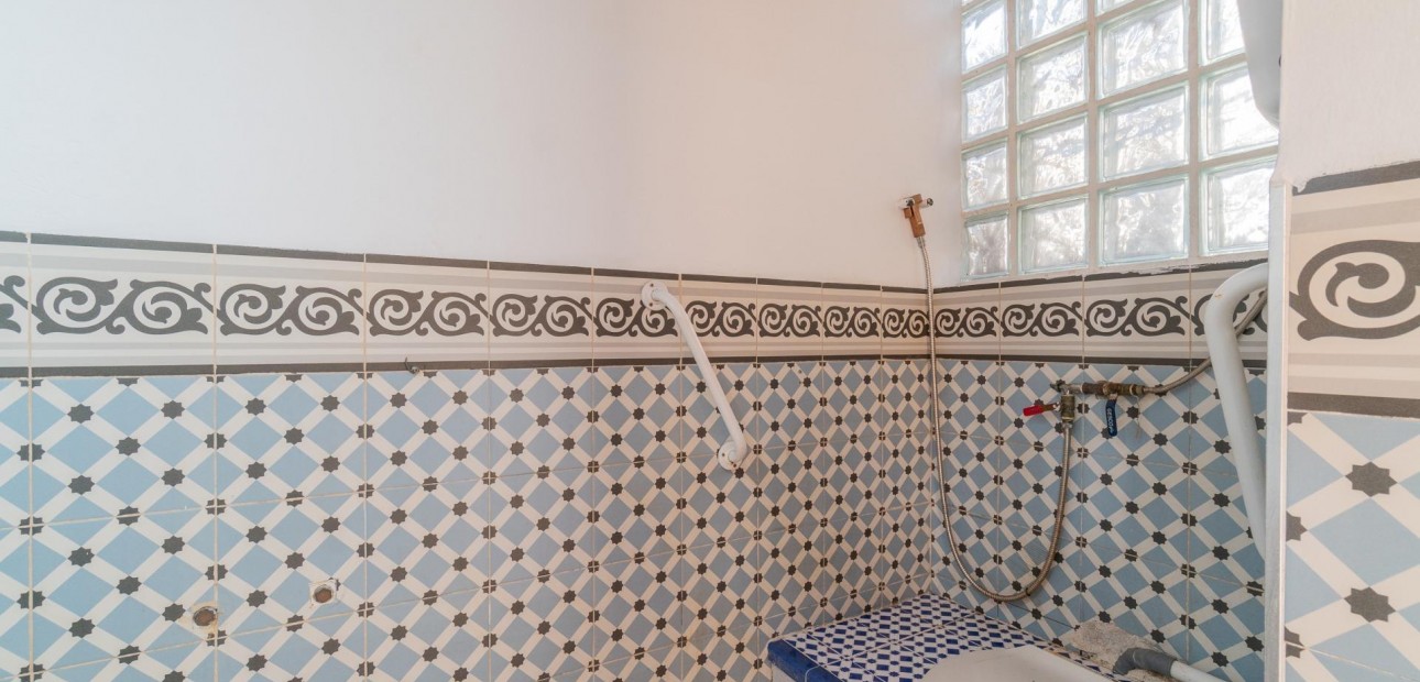 Herverkoop - Villa -
Torrevieja - Los altos