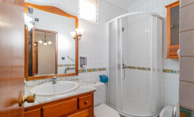 Herverkoop - Villa -
Torrevieja - Los altos