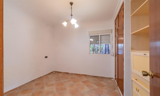 Herverkoop - Villa -
Torrevieja - Los altos