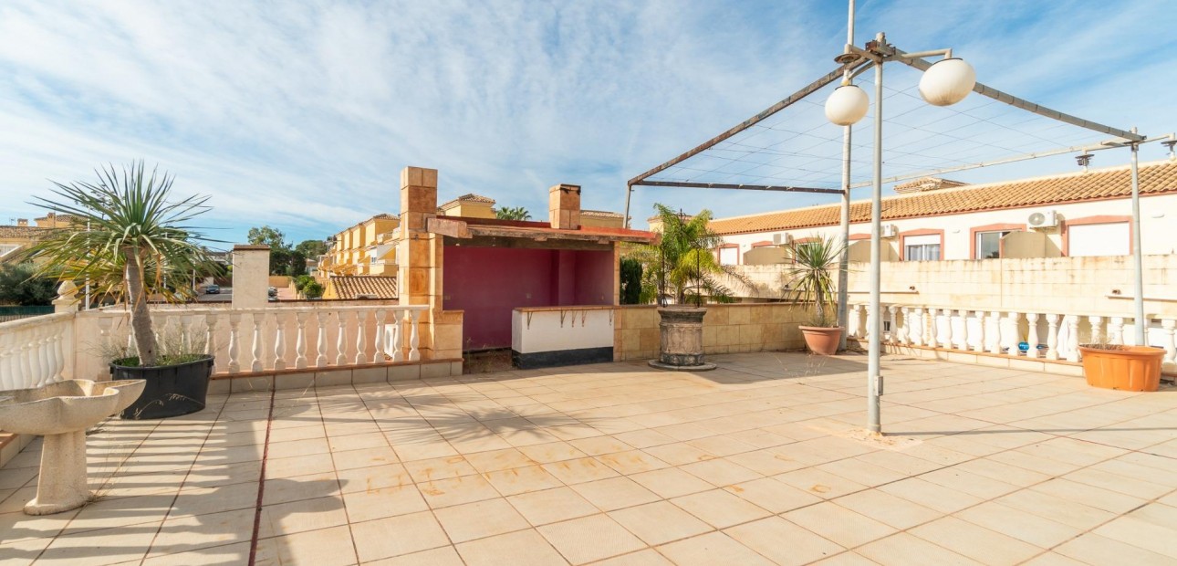 Herverkoop - Villa -
Torrevieja - Los altos