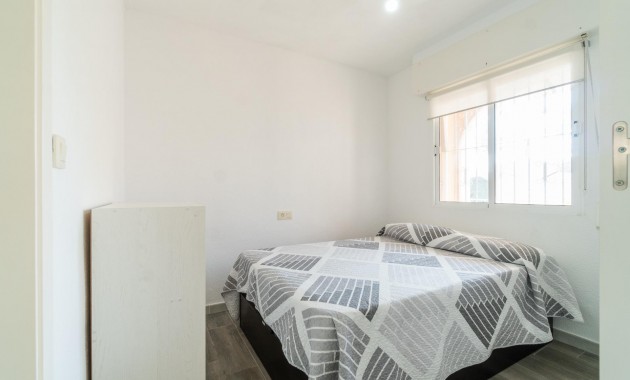 Venta - Bungalow -
Torrevieja - Los balcones