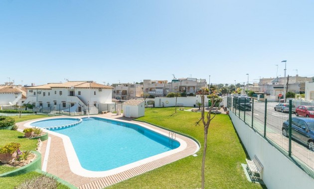 Venta - Bungalow -
Torrevieja - Los balcones