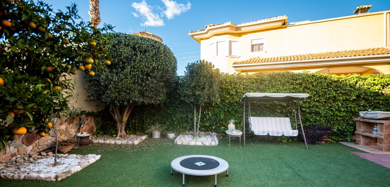 Sale - Villa -
Orihuela - Benferri