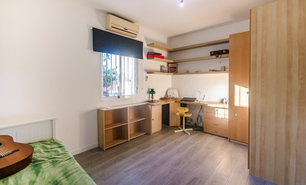 Sale - Villa -
Orihuela - Benferri