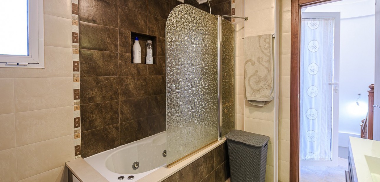 Sale - Villa -
Orihuela - Benferri