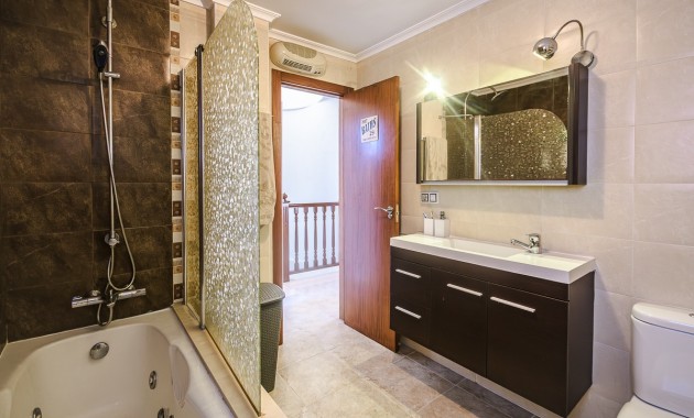 Sale - Villa -
Orihuela - Benferri