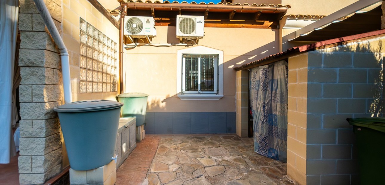 Sale - Villa -
Orihuela - Benferri