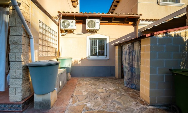 Sale - Villa -
Orihuela - Benferri