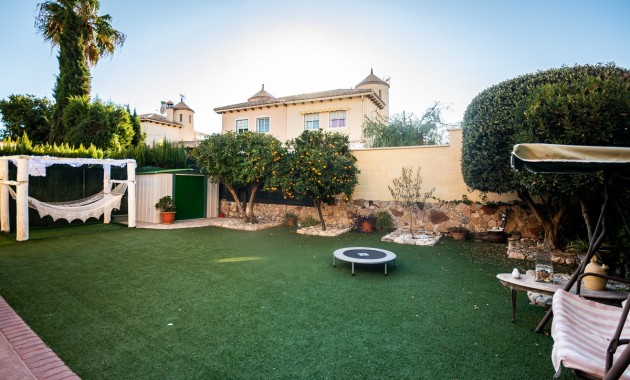 Sale - Villa -
Orihuela - Benferri
