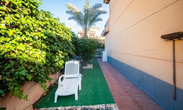 Sale - Villa -
Orihuela - Benferri