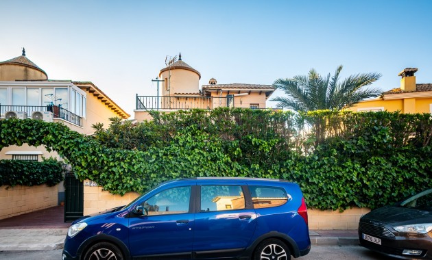 Sale - Villa -
Orihuela - Benferri