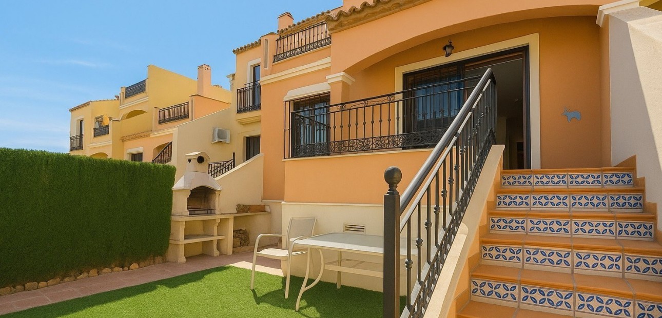 Herverkoop - Herenhuis -
Algorfa - La finca Golf