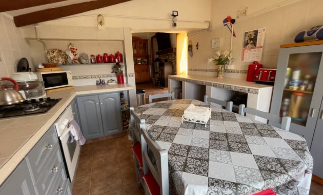 Herverkoop - Finca / Country Property -
Orihuela