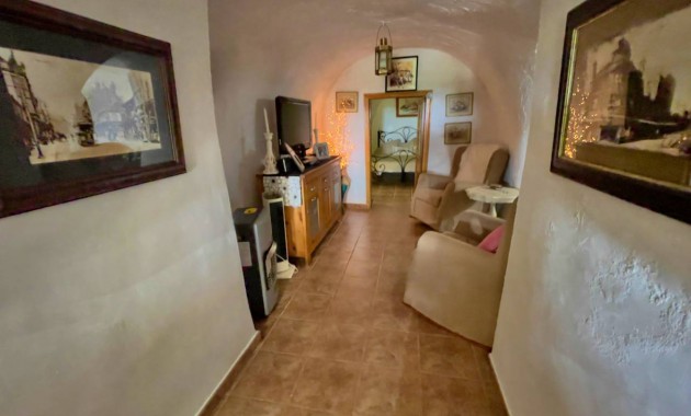 Herverkoop - Finca / Country Property -
Orihuela