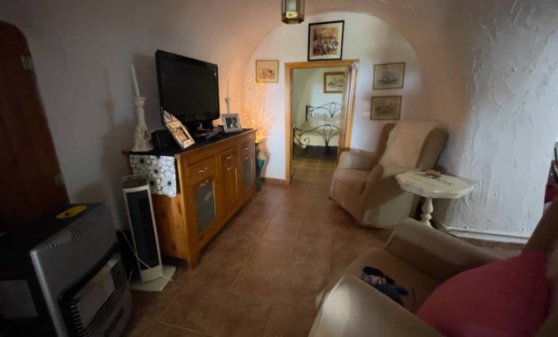 Herverkoop - Finca / Country Property -
Orihuela