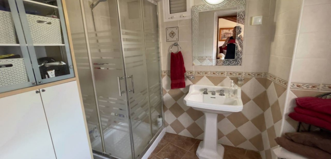 Herverkoop - Finca / Country Property -
Orihuela