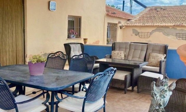 Herverkoop - Finca / Country Property -
Orihuela