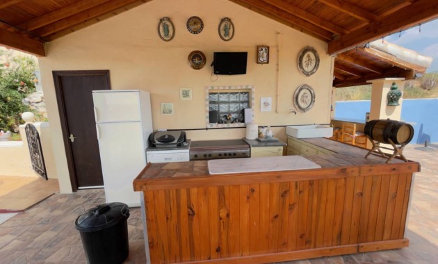 Herverkoop - Finca / Country Property -
Orihuela