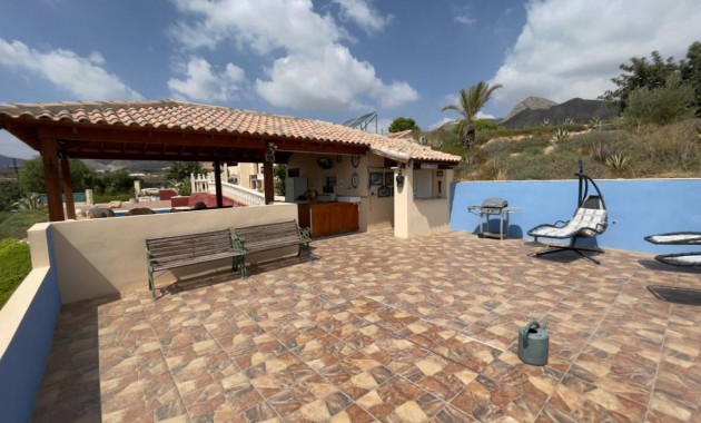 Herverkoop - Finca / Country Property -
Orihuela