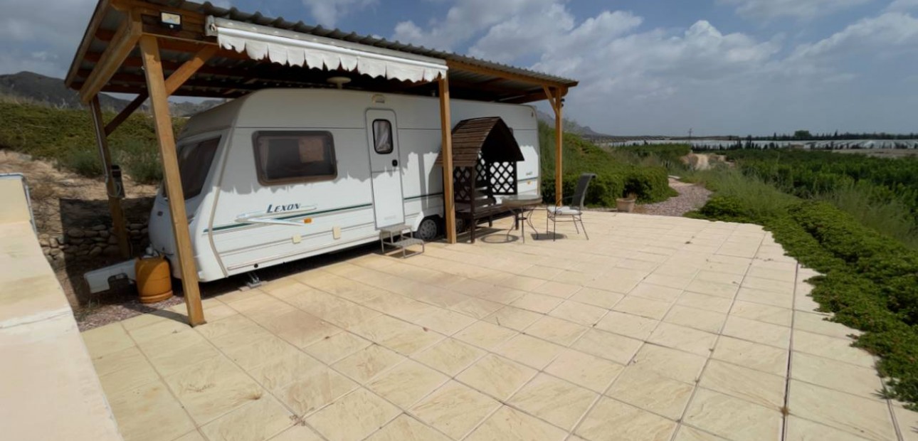 Herverkoop - Finca / Country Property -
Orihuela