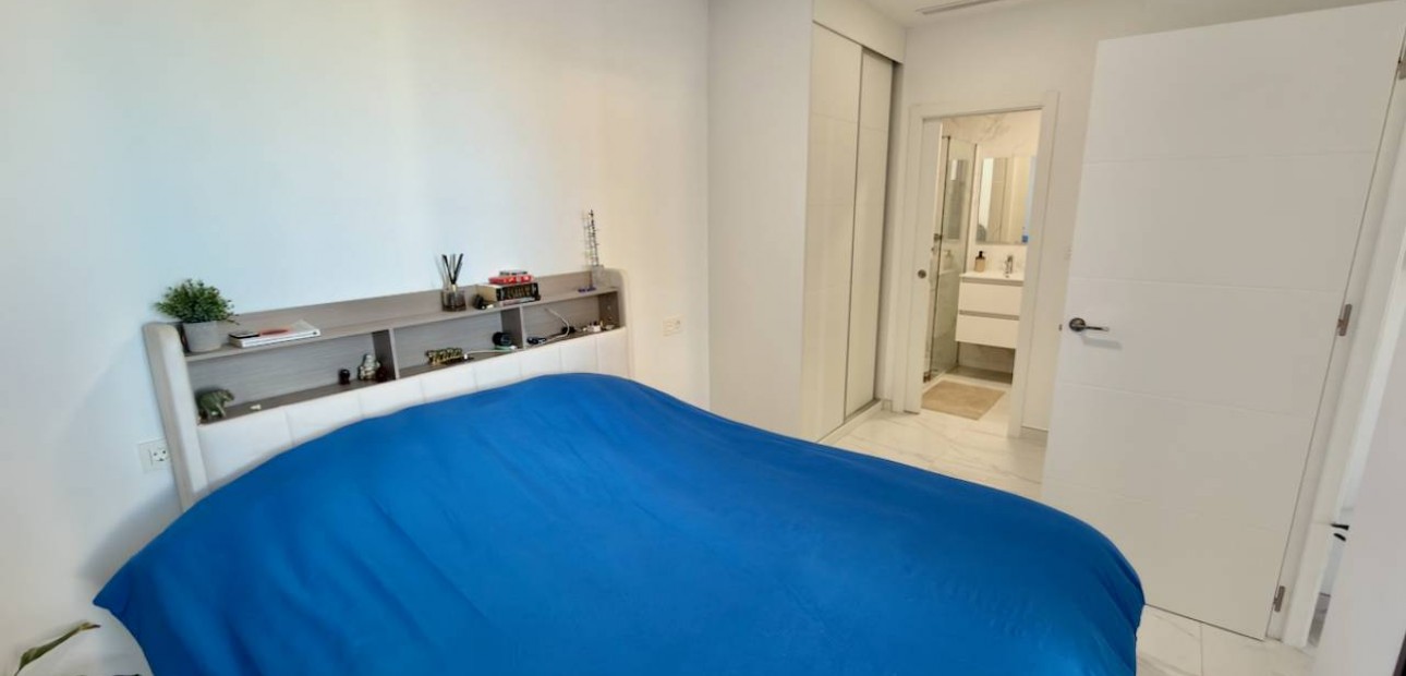 Herverkoop - Villa -
Los Montesinos - La herrada