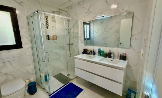 Herverkoop - Villa -
Los Montesinos - La herrada