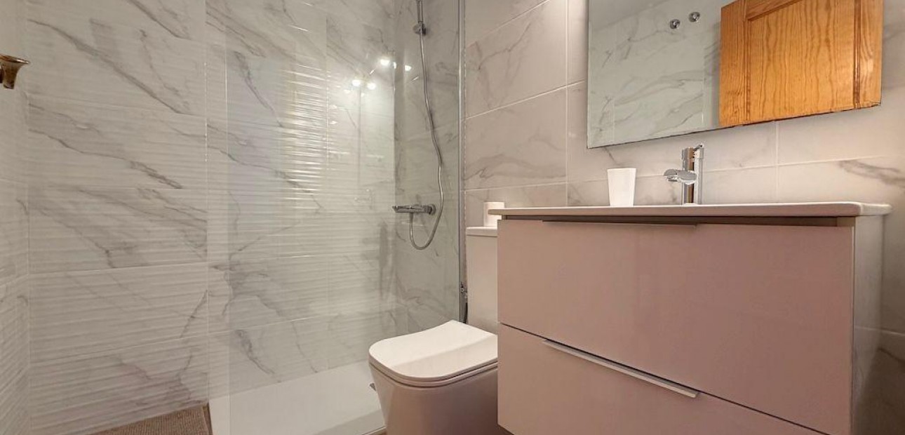 Herverkoop - Bungalow -
Orihuela Costa - Las Filipinas