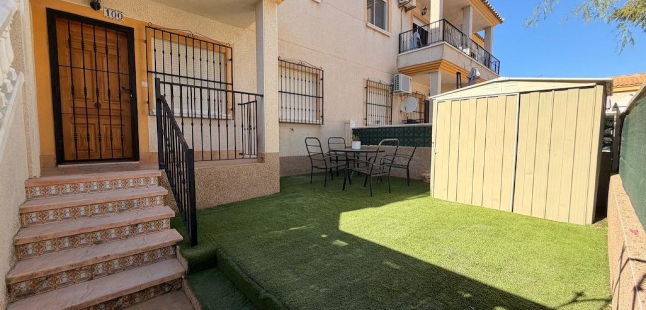 Herverkoop - Bungalow -
Orihuela Costa - Las Filipinas