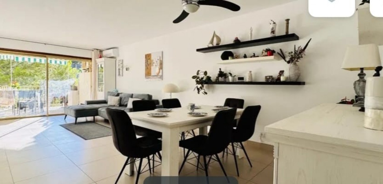 Venta - Apartamento / piso -
Cala Vinyes - Calvià