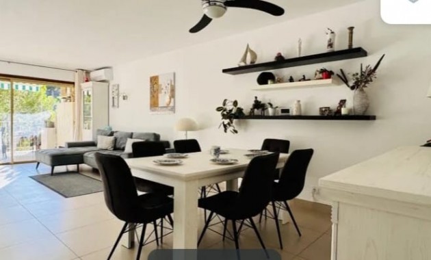 Venta - Apartamento / piso -
Cala Vinyes - Calvià