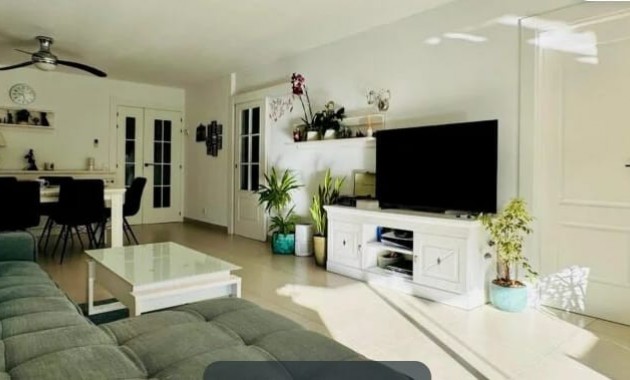 Venta - Apartamento / piso -
Cala Vinyes - Calvià