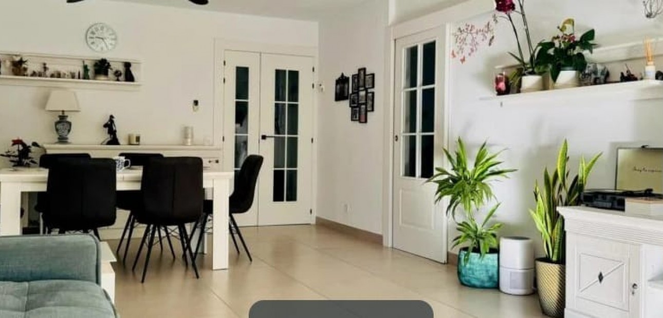 Venta - Apartamento / piso -
Cala Vinyes - Calvià