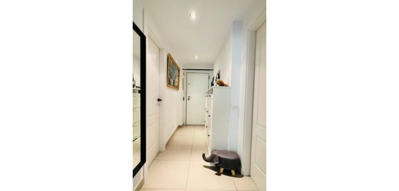 Venta - Apartamento / piso -
Cala Vinyes - Calvià