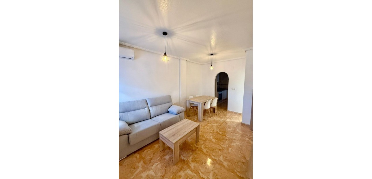 Herverkoop - Appartement / flat -
Torrevieja - Playa de los locos