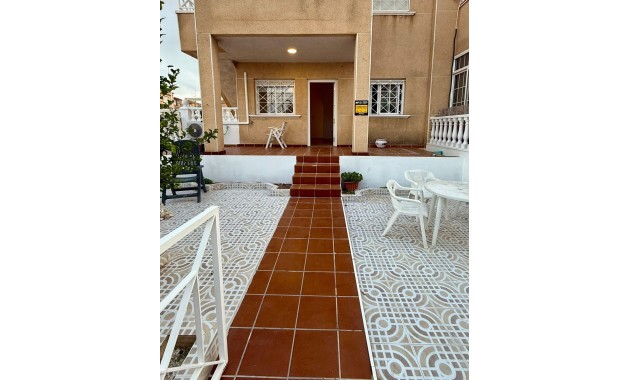 Herverkoop - Appartement / flat -
Torrevieja - Playa de los locos