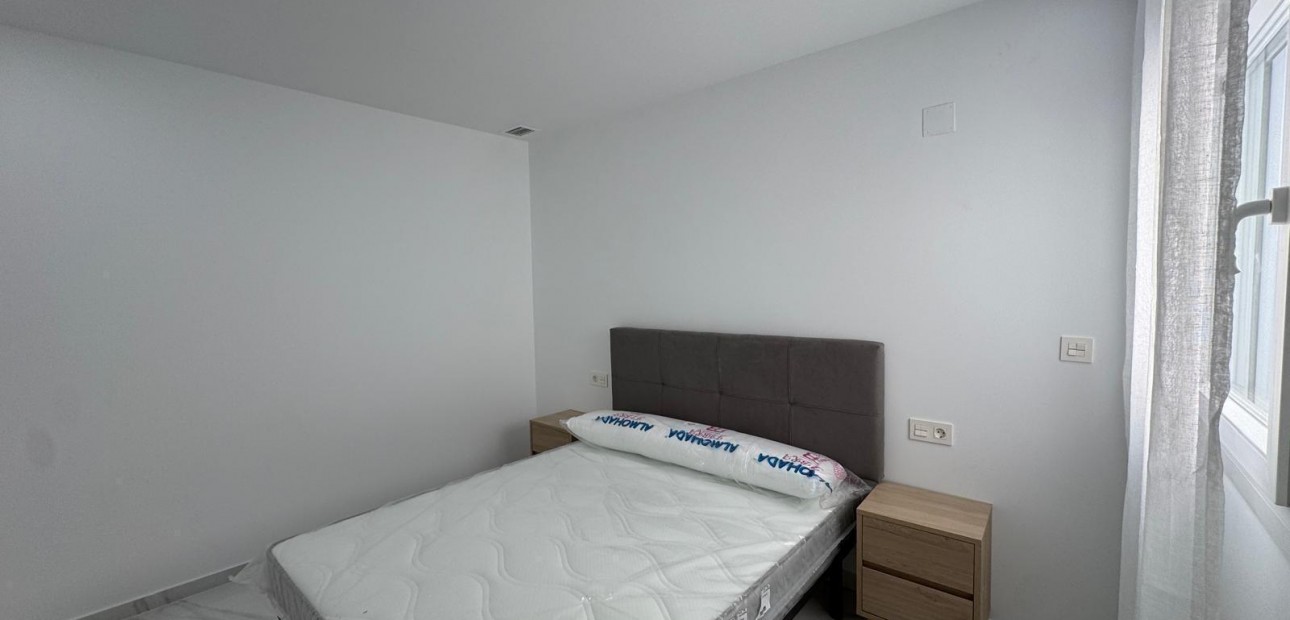 Herverkoop - Appartement / flat -
Torrevieja - Centro