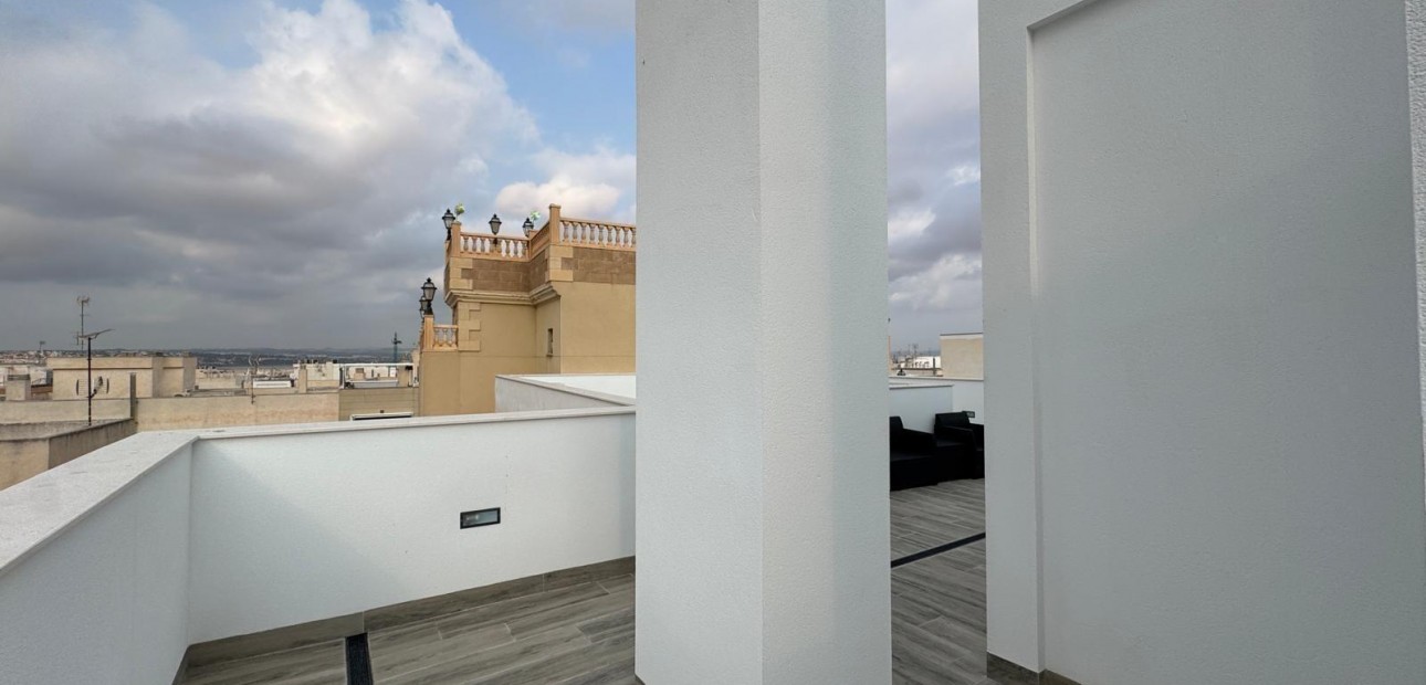 Herverkoop - Appartement / flat -
Torrevieja - Centro