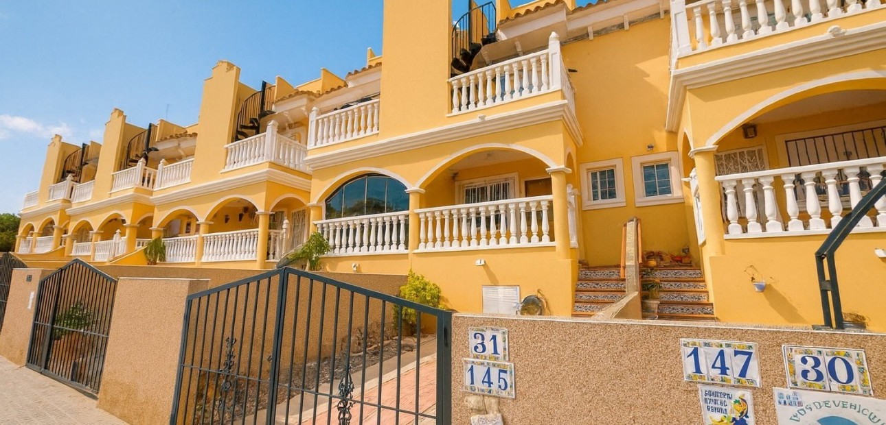 Sale - Townhouse -
Algorfa - Montemar