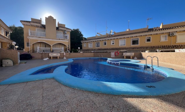 Sale - Townhouse -
Algorfa - Montemar
