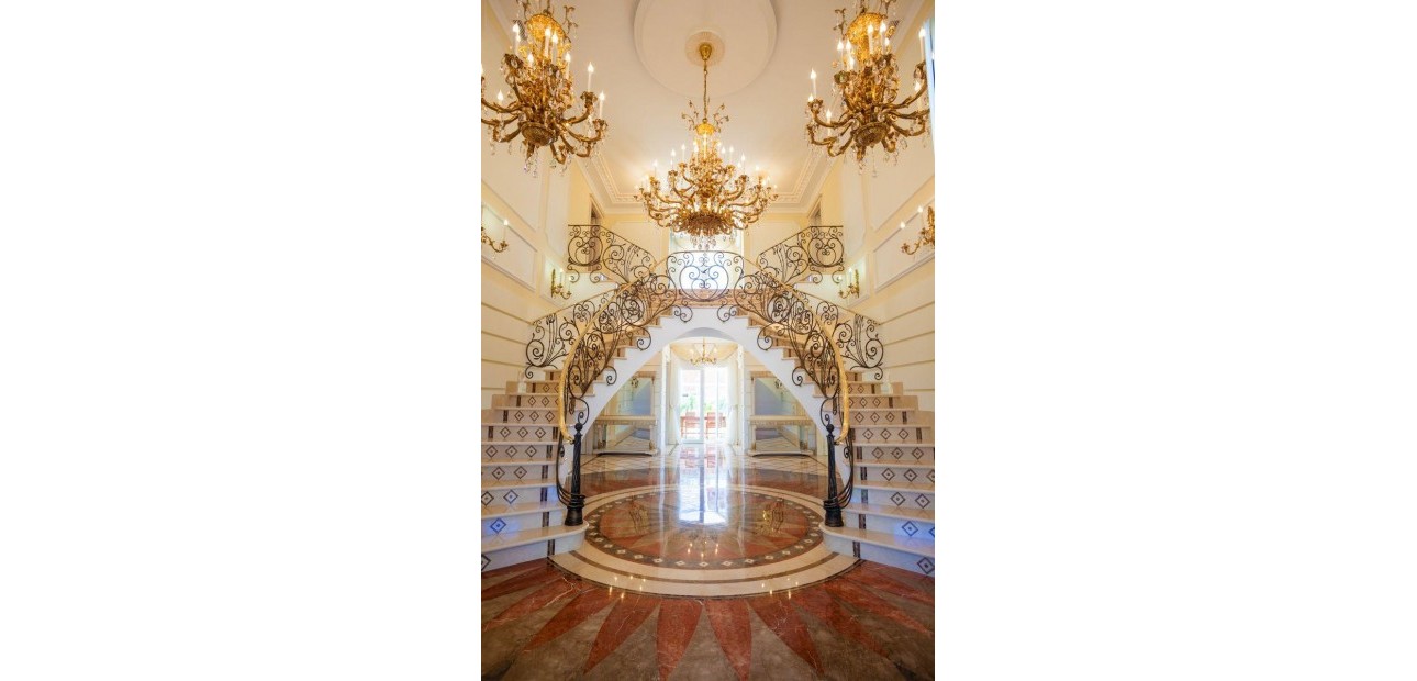 Herverkoop - Villa -
Cabo Roig