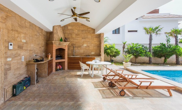 Herverkoop - Villa -
Cabo Roig