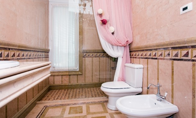 Herverkoop - Villa -
Cabo Roig