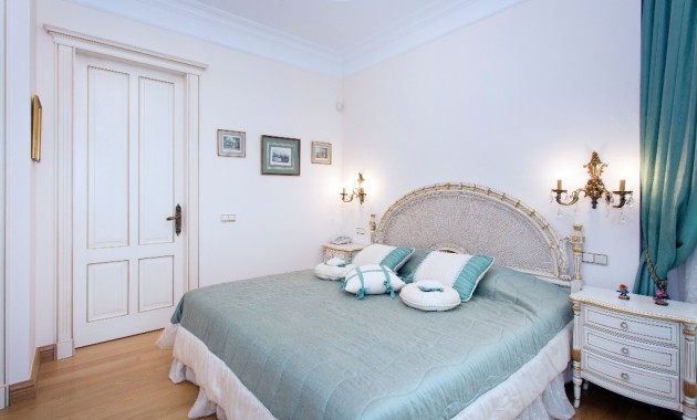 Herverkoop - Villa -
Cabo Roig