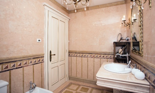 Herverkoop - Villa -
Cabo Roig