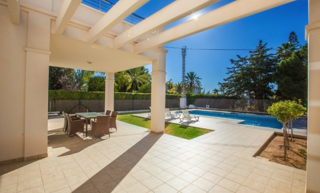 Herverkoop - Villa -
Cabo Roig