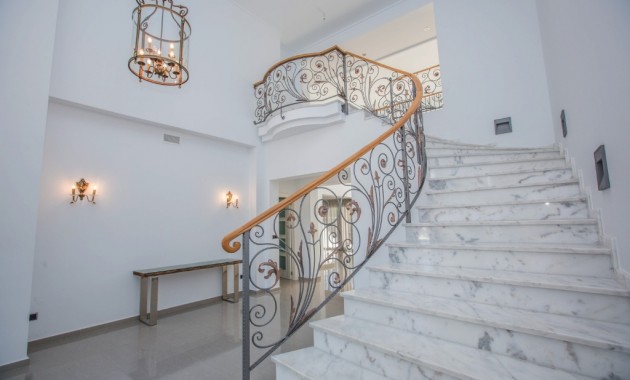 Herverkoop - Villa -
Cabo Roig