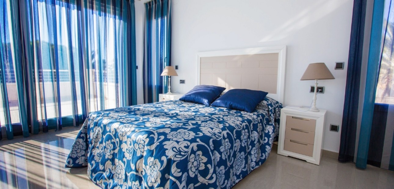 Herverkoop - Villa -
Cabo Roig