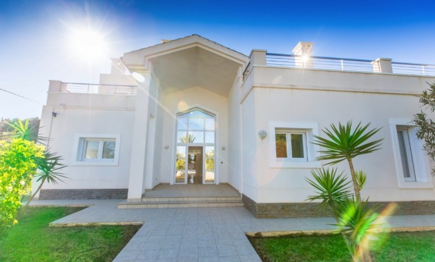 Herverkoop - Villa -
Cabo Roig