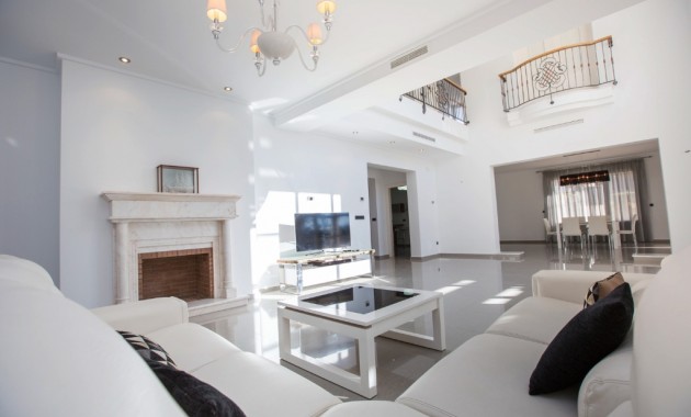 Herverkoop - Villa -
Cabo Roig